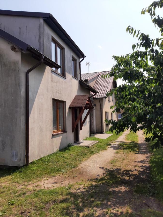 Pokoje Goscinne Kolorowa Nowecin Esterno foto